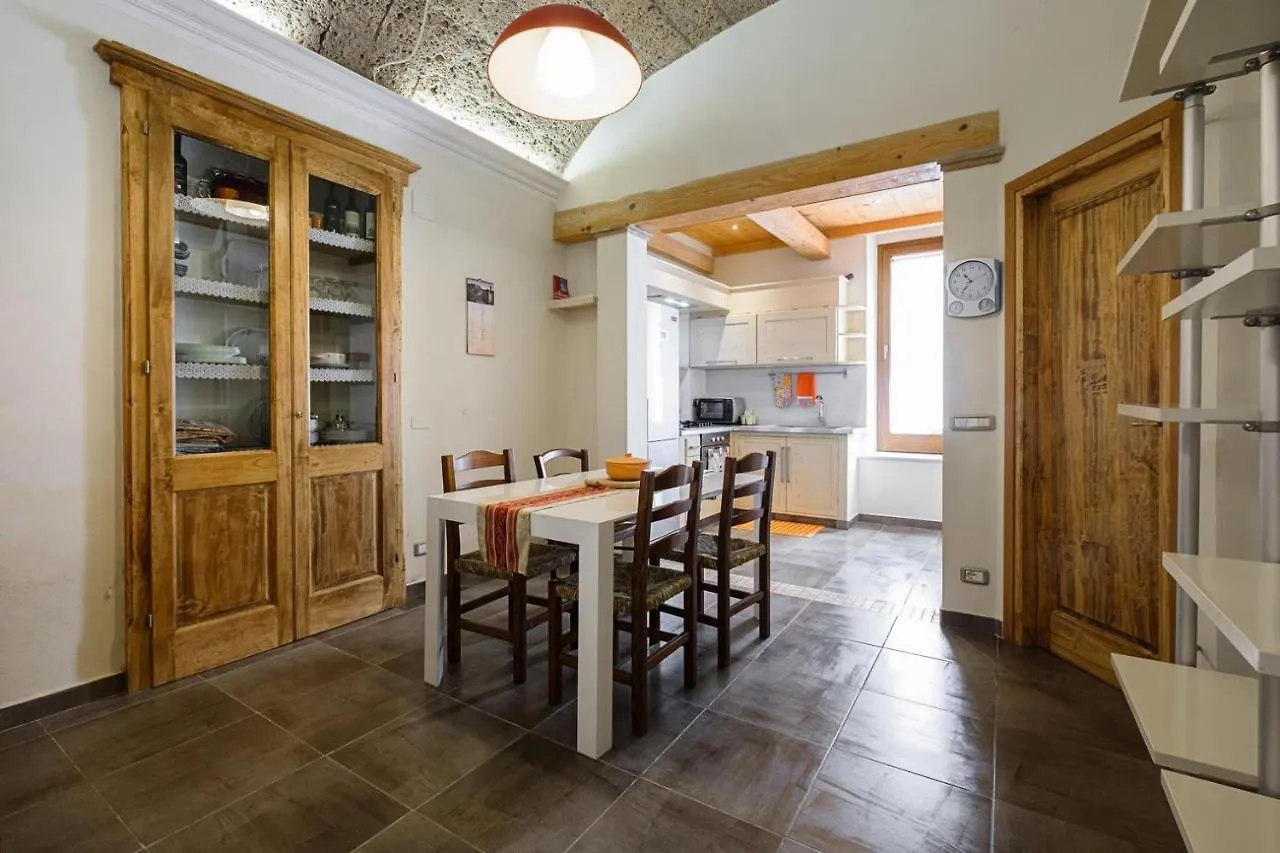 Sun Flowers House Pitigliano 0*,