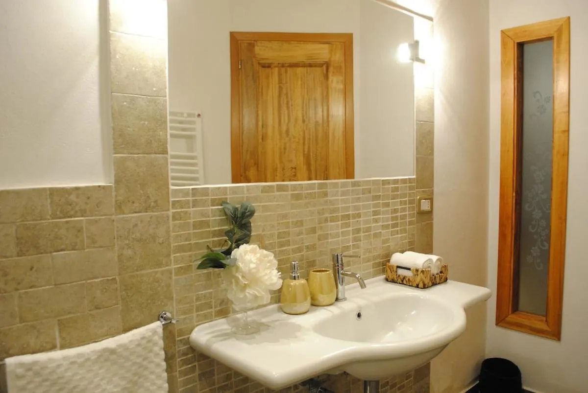 Apartment Sun Flowers House Pitigliano Italy